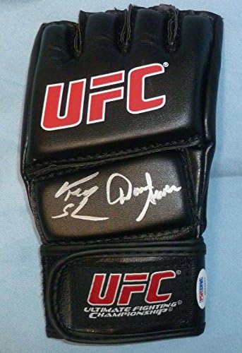 Ken Shamrock Dan Severn İmzalı UFC Eldiveni PSA / DNA COA İmzalı Onur Listesi Otomatik İmzalı UFC Eldivenleri